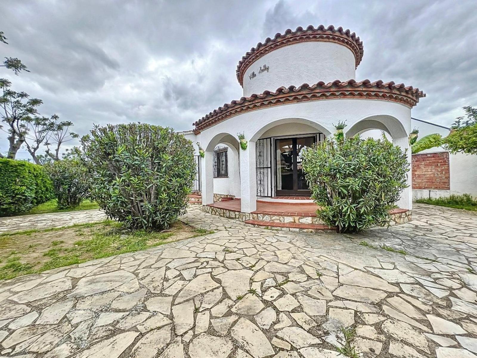 Requesens Villa Empuriabrava Exterior photo