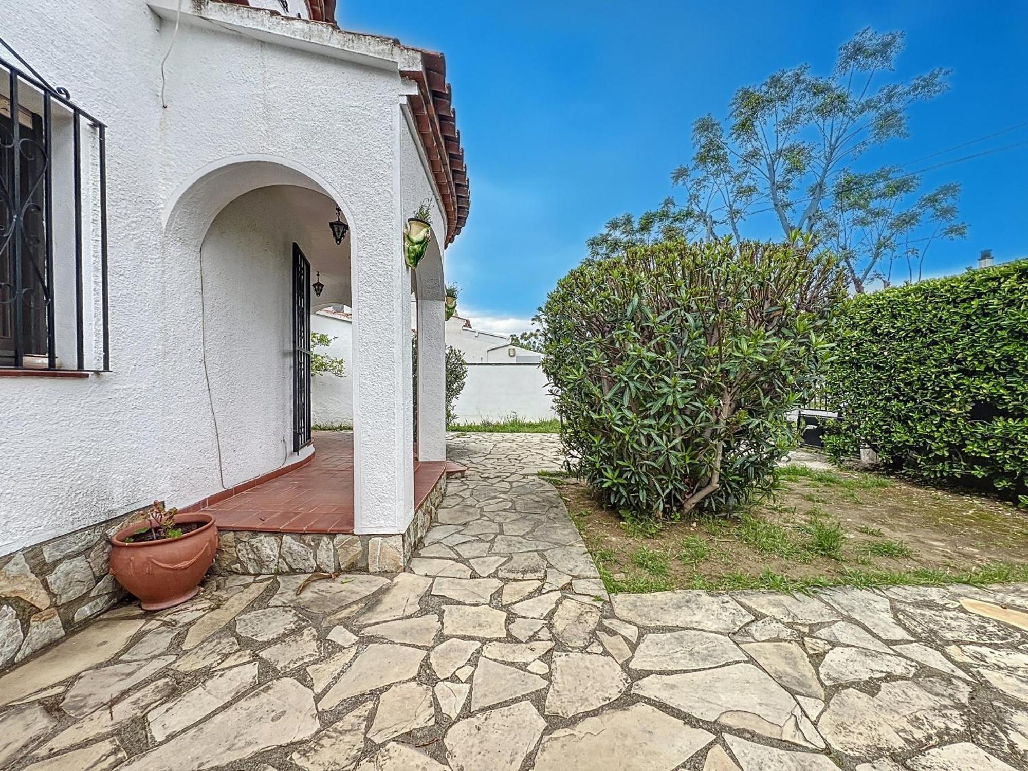 Requesens Villa Empuriabrava Exterior photo